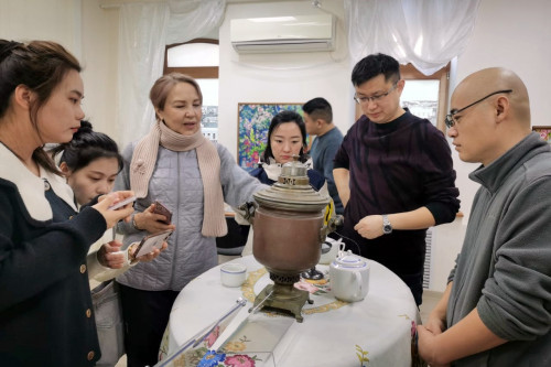 Китайские магистранты отпраздновали День студента походом по музеям